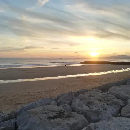 The View - Sea, Surf And Lisbon Apartman *