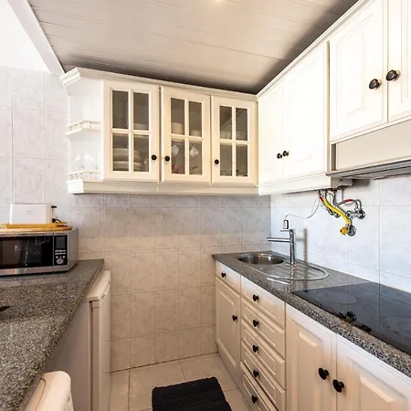 The View - Sea, Surf And Lisbon Apartment